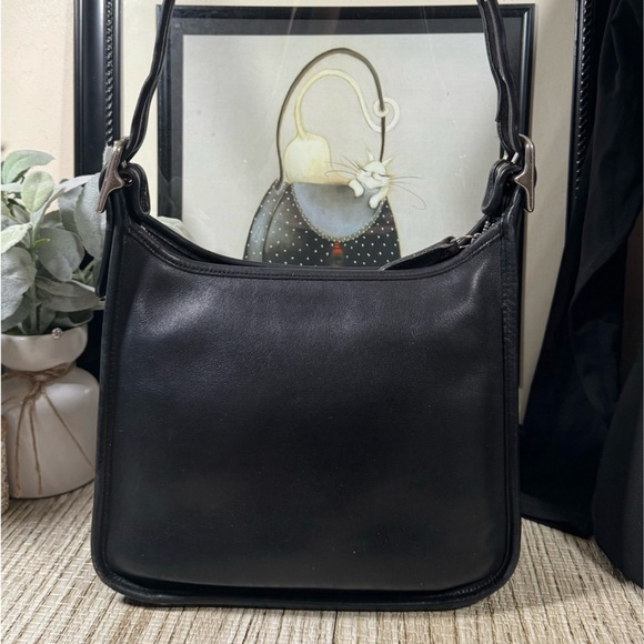 ❤️SOLD❤️Vintage Coach Black Legacy Zip Bag #9966 - Picture 5 of 10